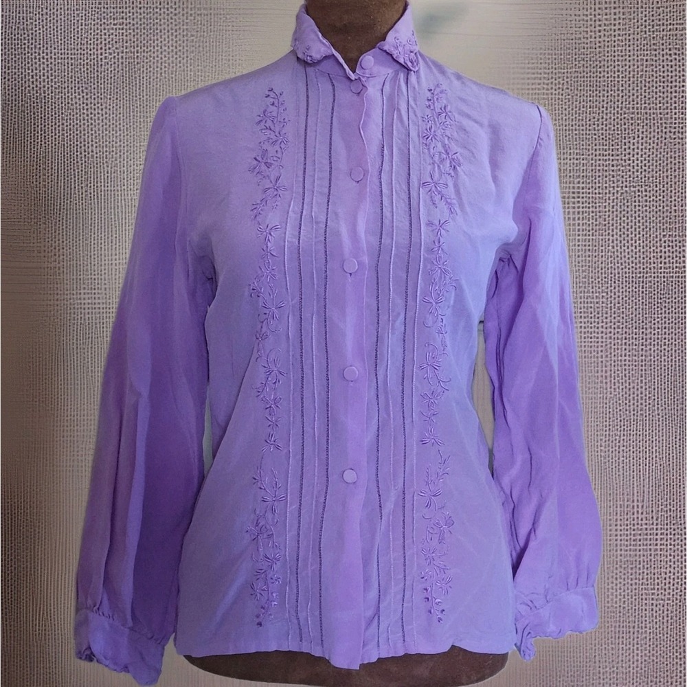 Vtg Peony Womens Silk Blouse Size 34 S ‎ Hand Embroidered Light Purple Button Up
